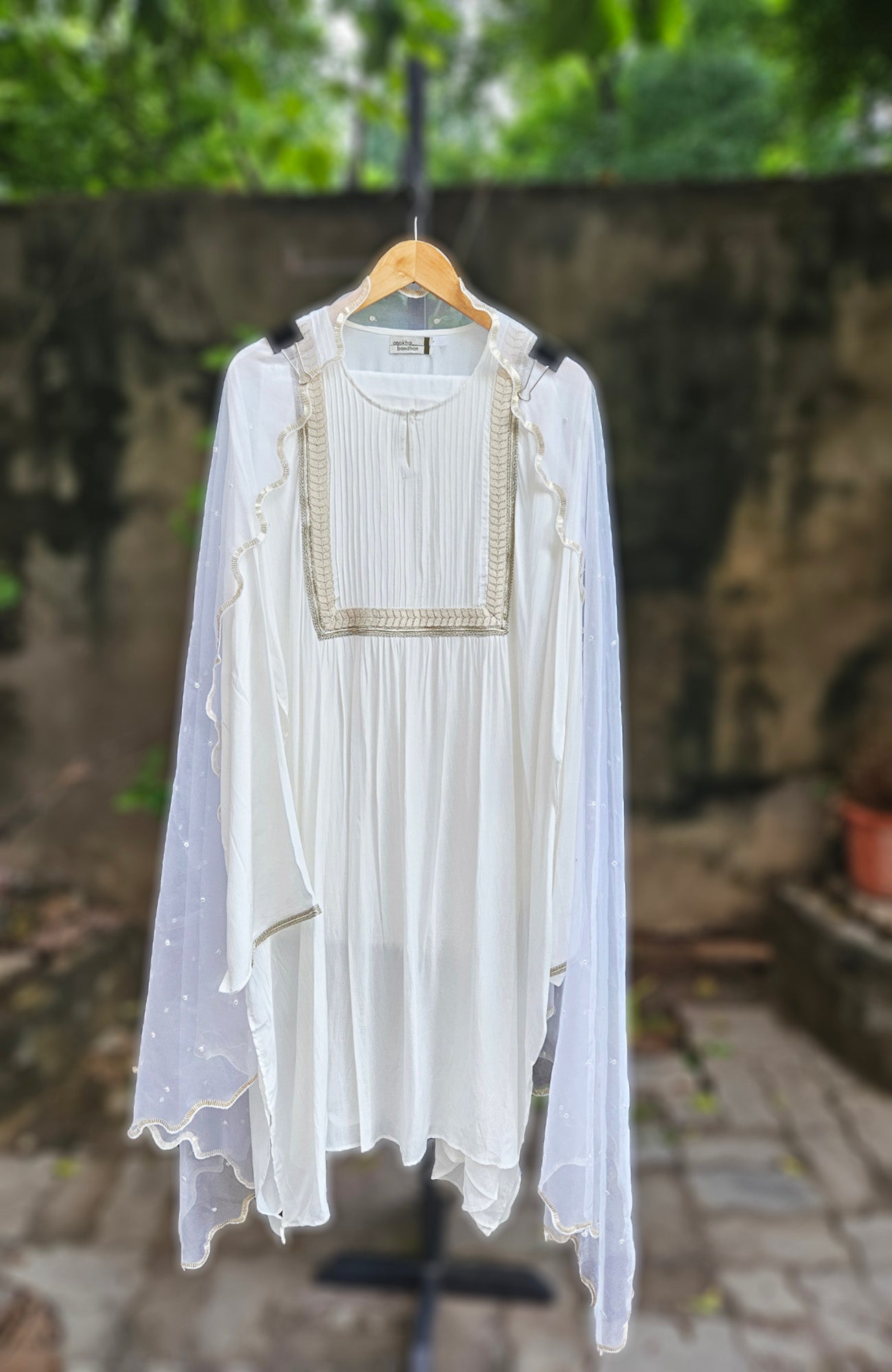 Vintage White
