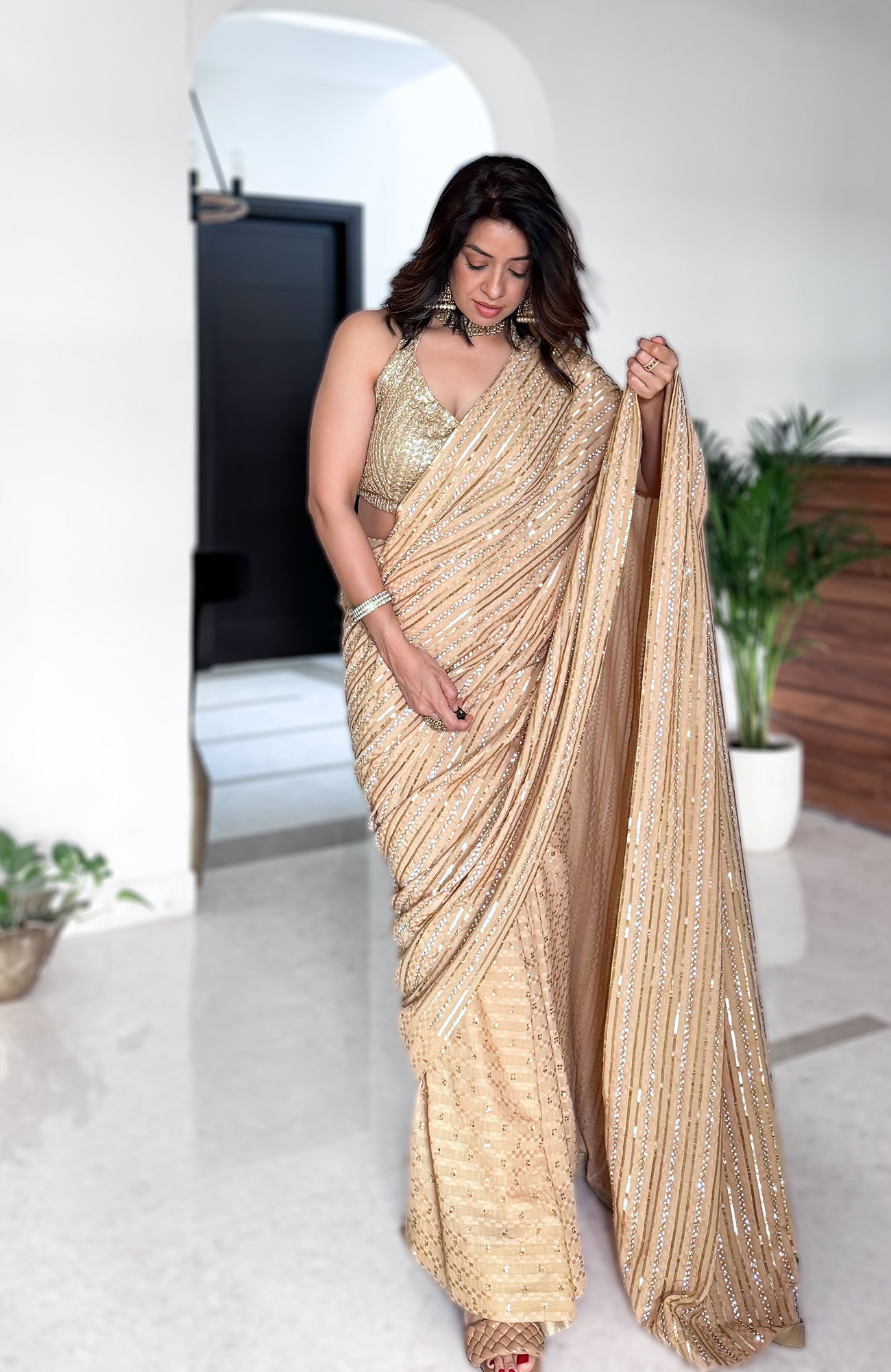 BANANA SARI AFFAIR